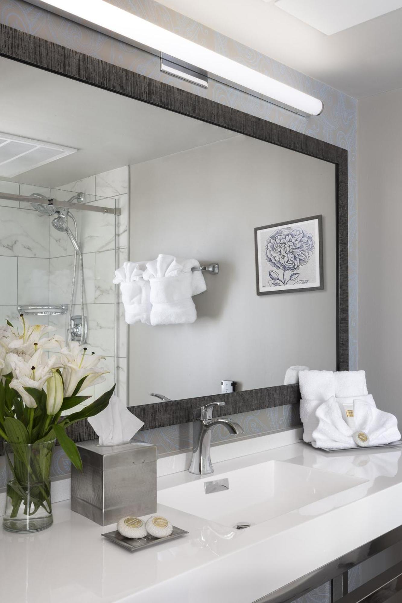 Seven Gables Inn, St Louis West, A Tribute Portfolio Hotel Clayton Exteriör bild