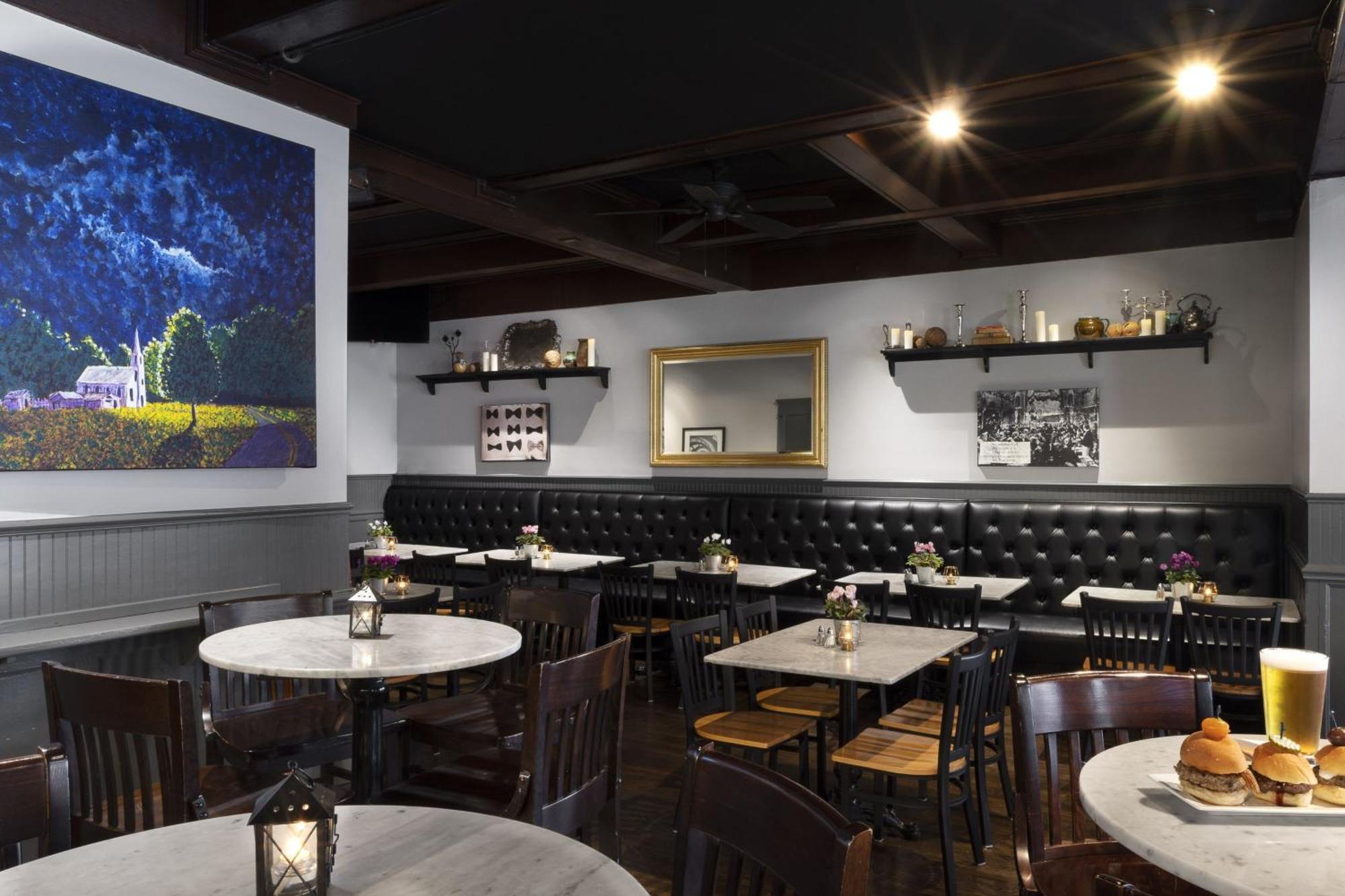Seven Gables Inn, St Louis West, A Tribute Portfolio Hotel Clayton Exteriör bild
