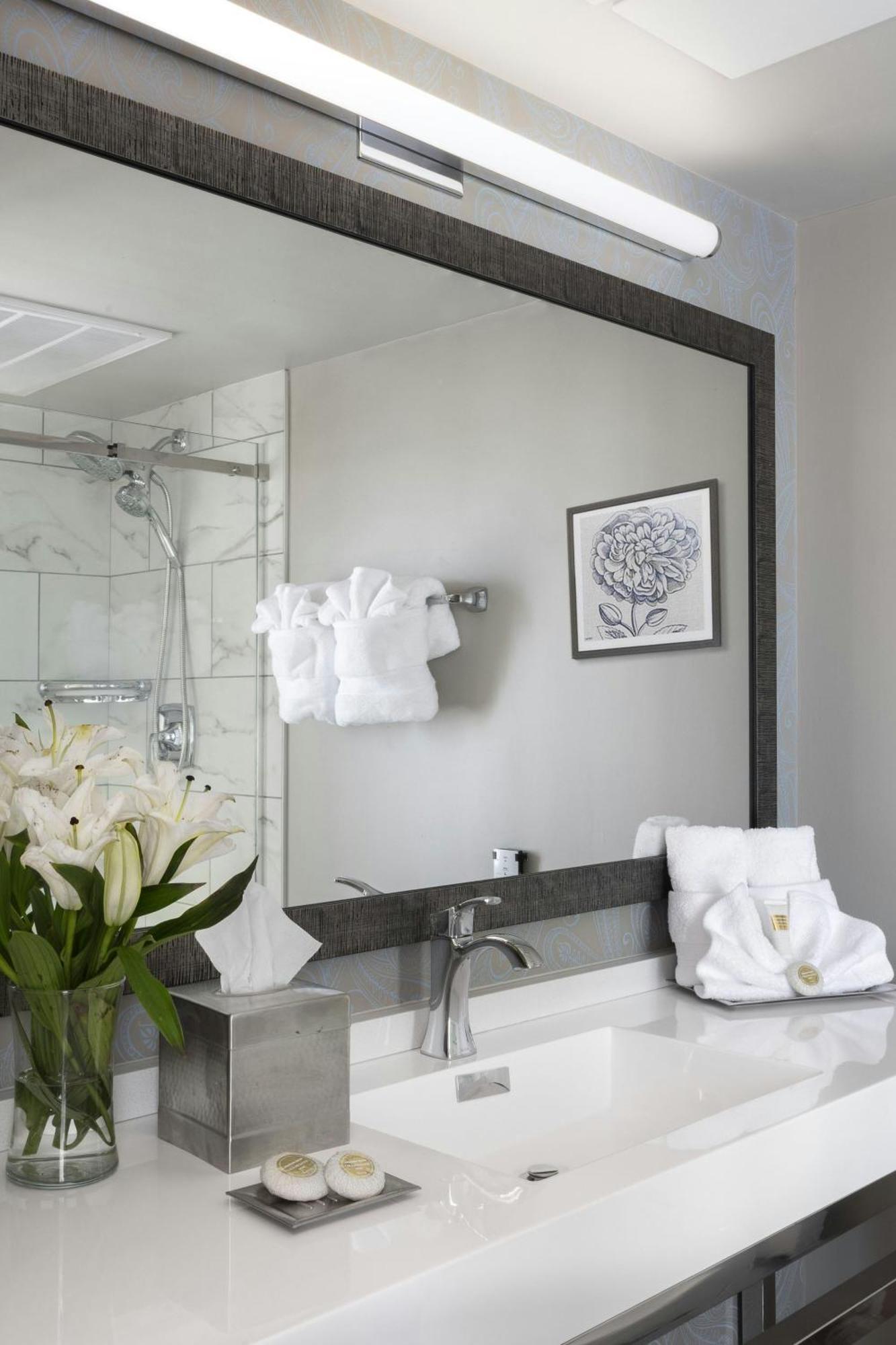 Seven Gables Inn, St Louis West, A Tribute Portfolio Hotel Clayton Exteriör bild
