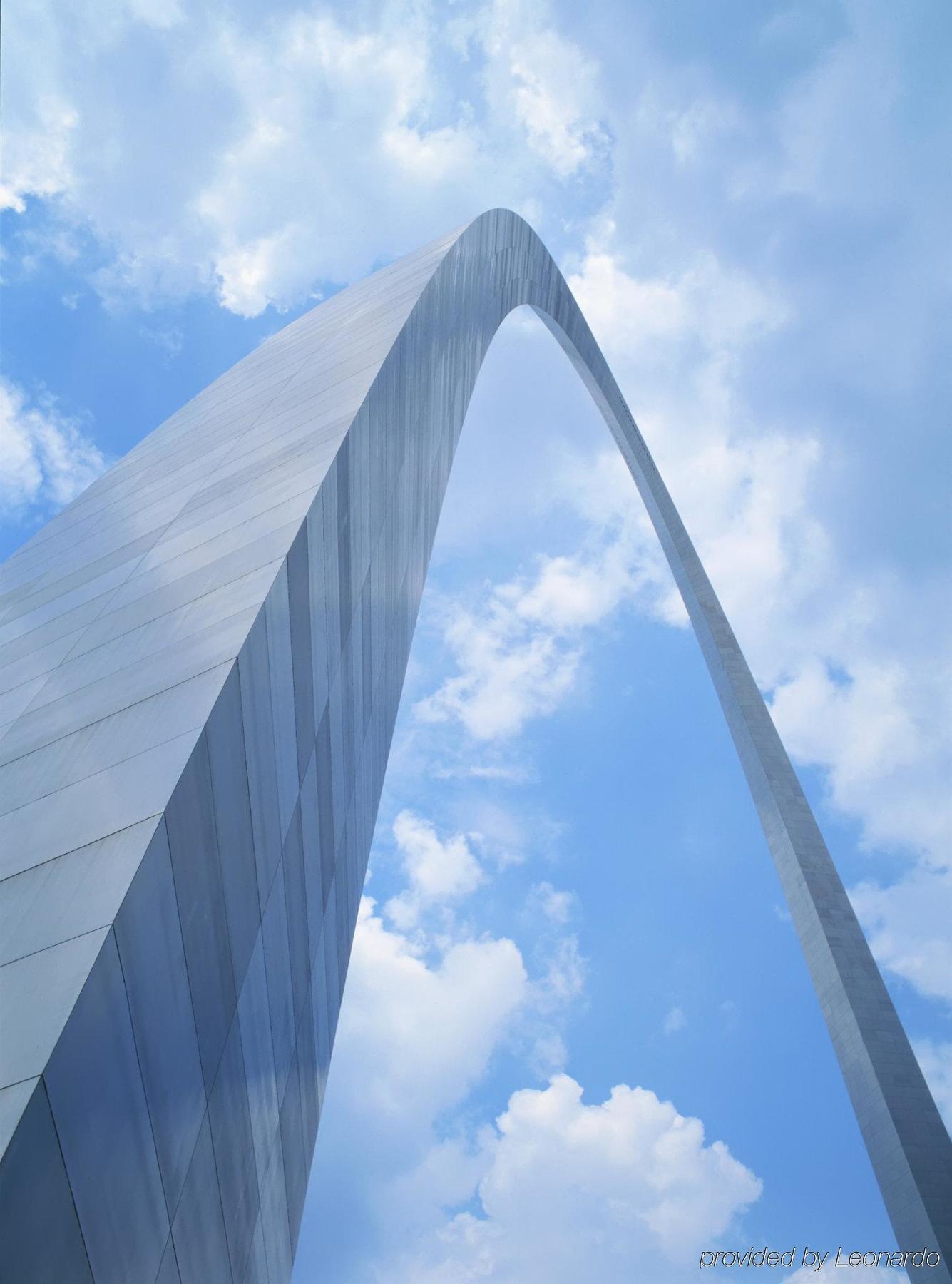 Seven Gables Inn, St Louis West, A Tribute Portfolio Hotel Clayton Exteriör bild