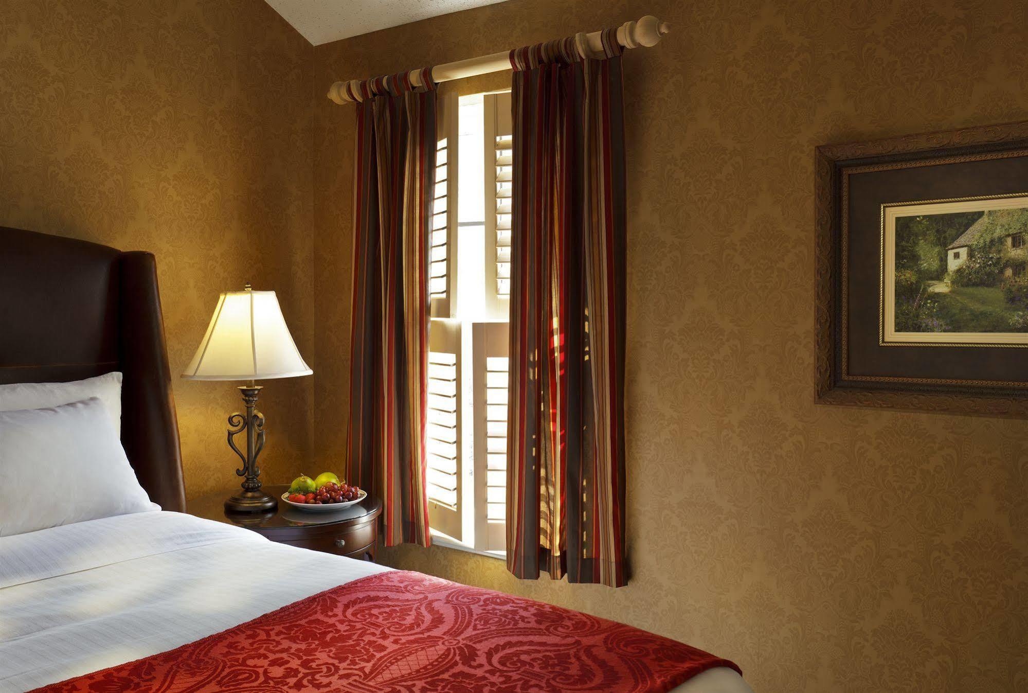Seven Gables Inn, St Louis West, A Tribute Portfolio Hotel Clayton Rum bild