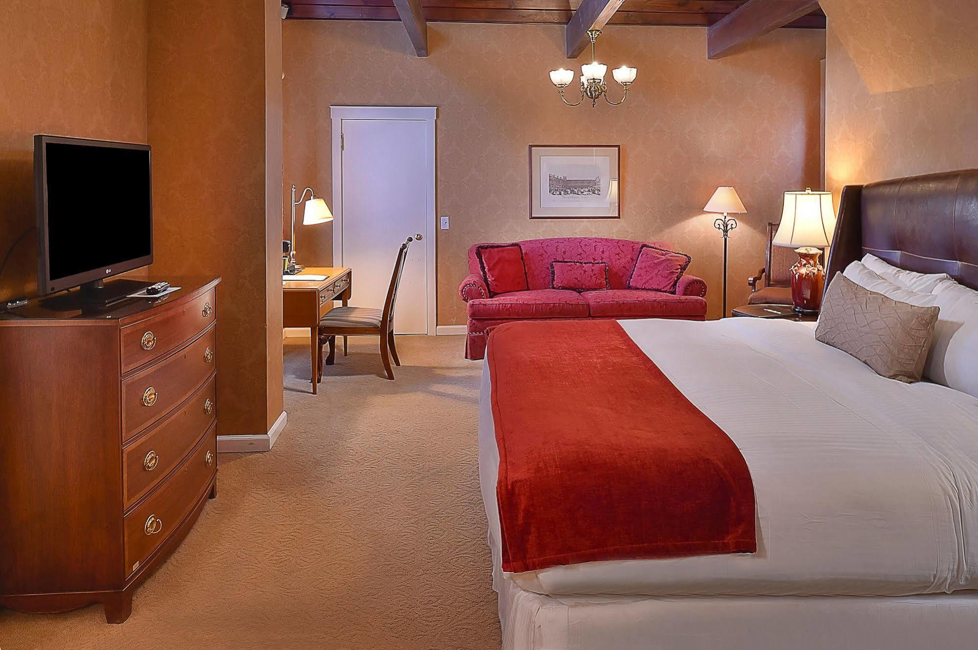 Seven Gables Inn, St Louis West, A Tribute Portfolio Hotel Clayton Exteriör bild