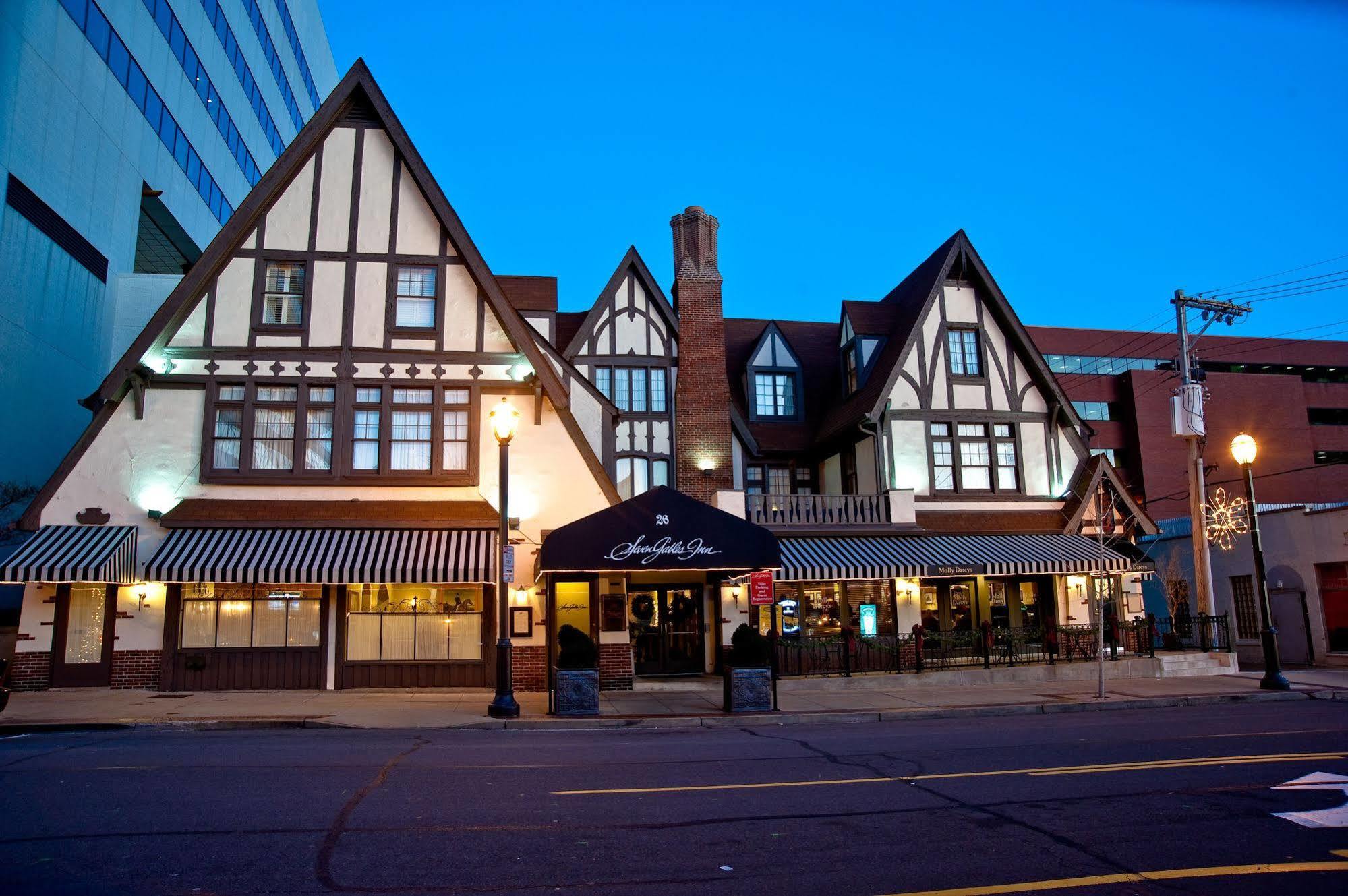 Seven Gables Inn, St Louis West, A Tribute Portfolio Hotel Clayton Exteriör bild